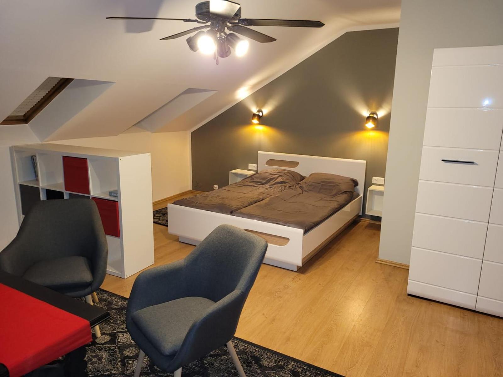 Na Starowce Apartment *